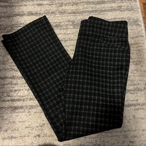 New York & Company pull on boot cut pant